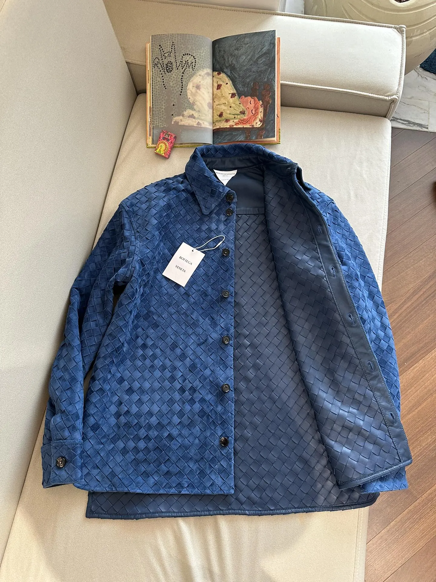 BOTTEGA VENETA Женская рубашка из замши в плетении Intrecciato