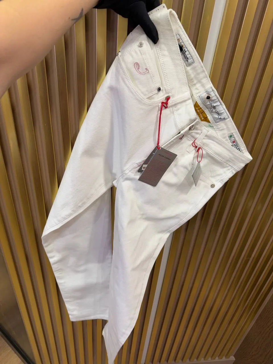 JACOB COHEN Мужские классические джинсы JACOB COHEN Мужские классические джинсы