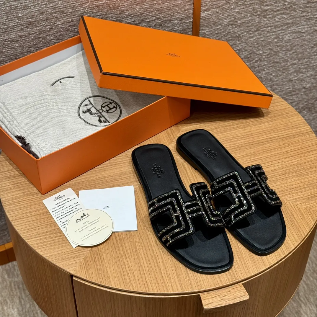 HERMES Женские сандалии Oran с стразами 