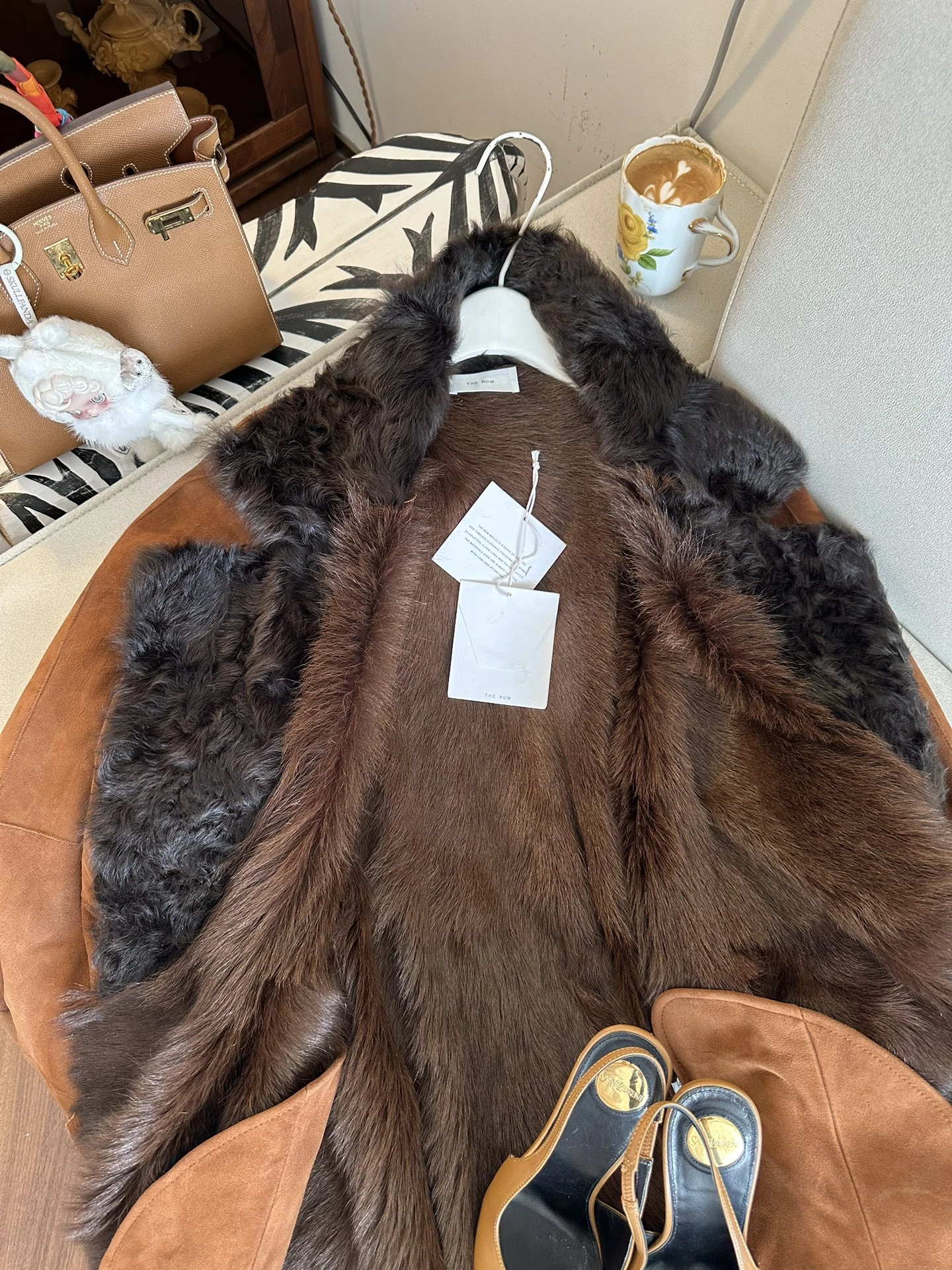 THE ROW Женская дублёнка с мехом лисы THE ROW Женская дублёнка с мехом лисы