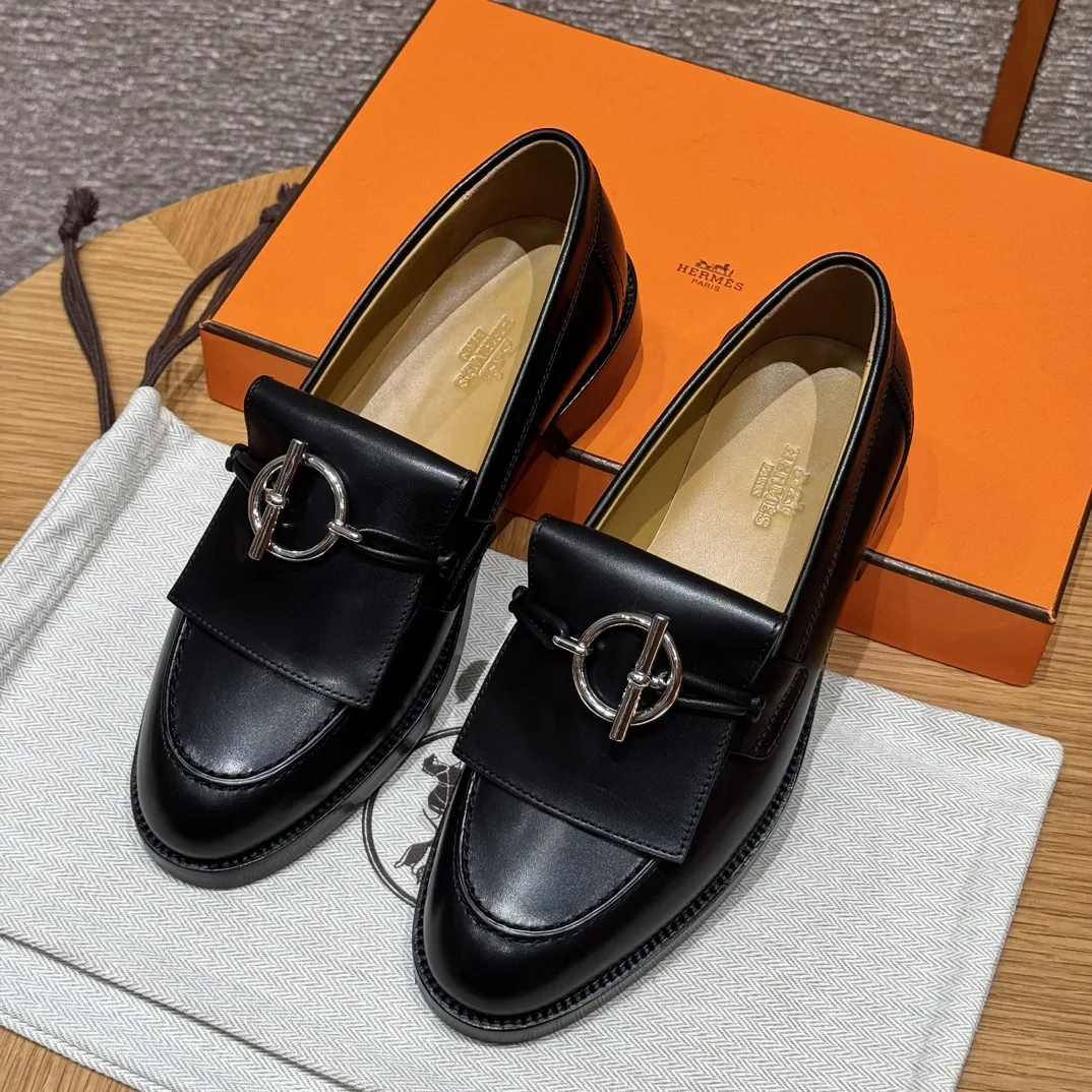 HERMES Женские лоферы Impact