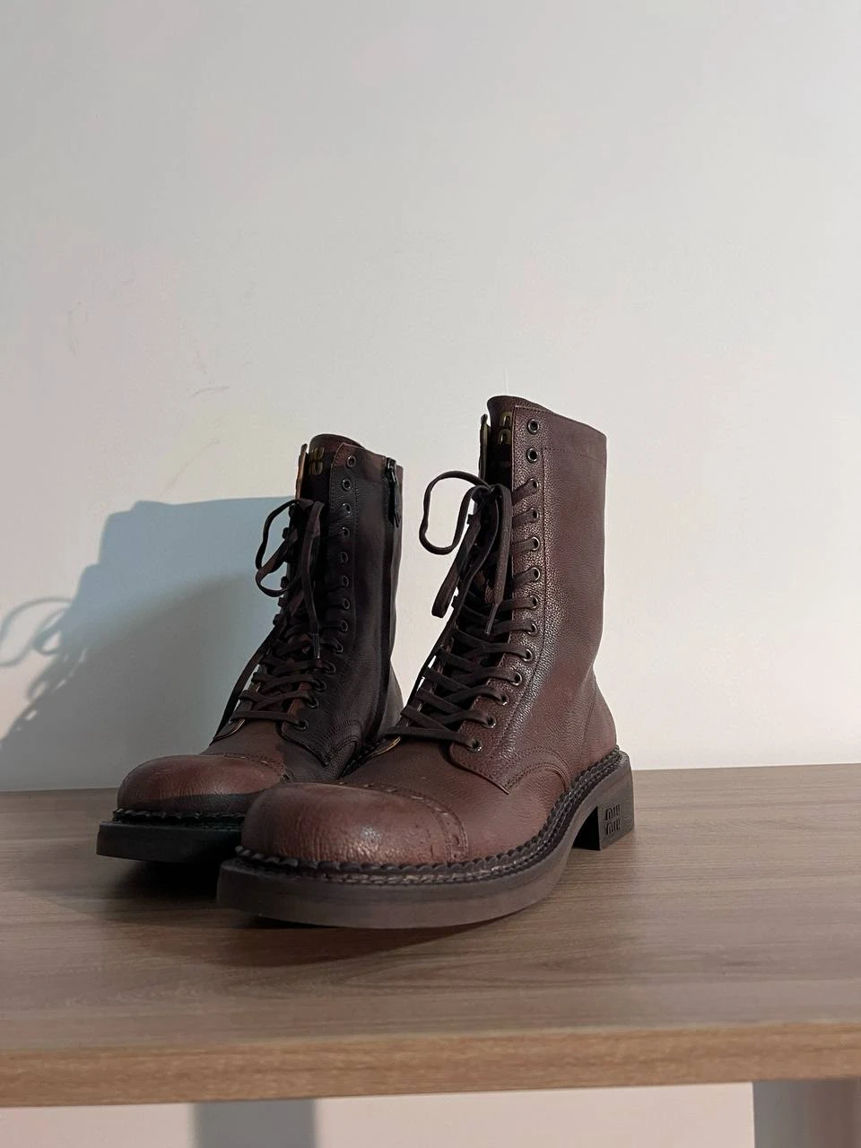 MIU MIU Женские ботинки из телячьей кожи высокие