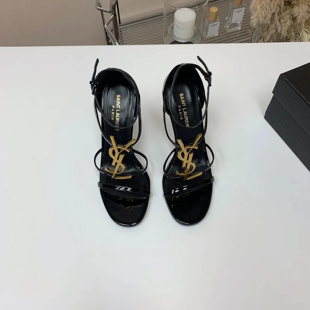 SAINT LAURENT Женские лакированные босоножки