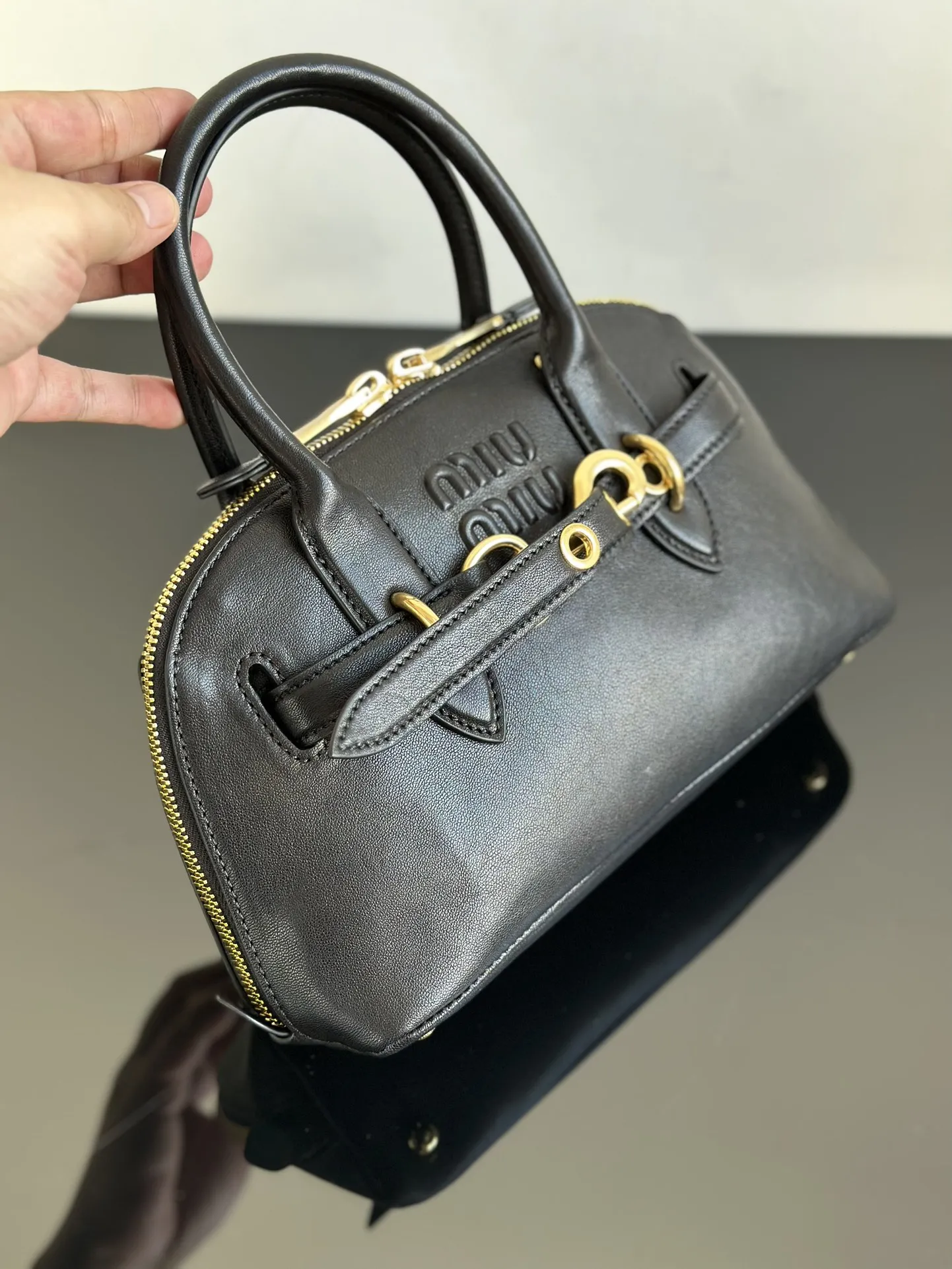 MIU MIU Женская сумка с ремешком