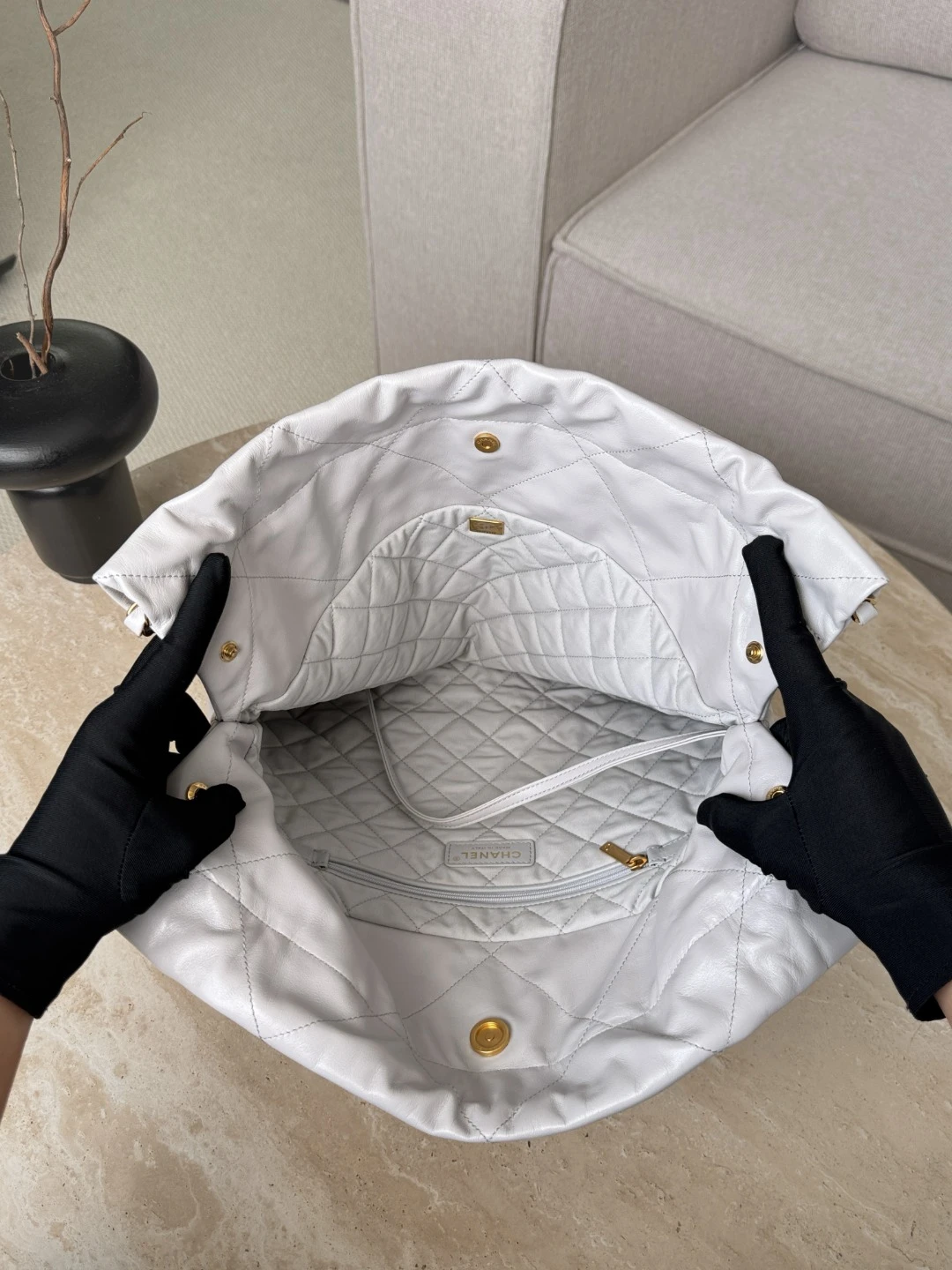 CHANEL Женская cумка-тоут 22 Medium CHANEL Женская cумка-тоут 22 Medium