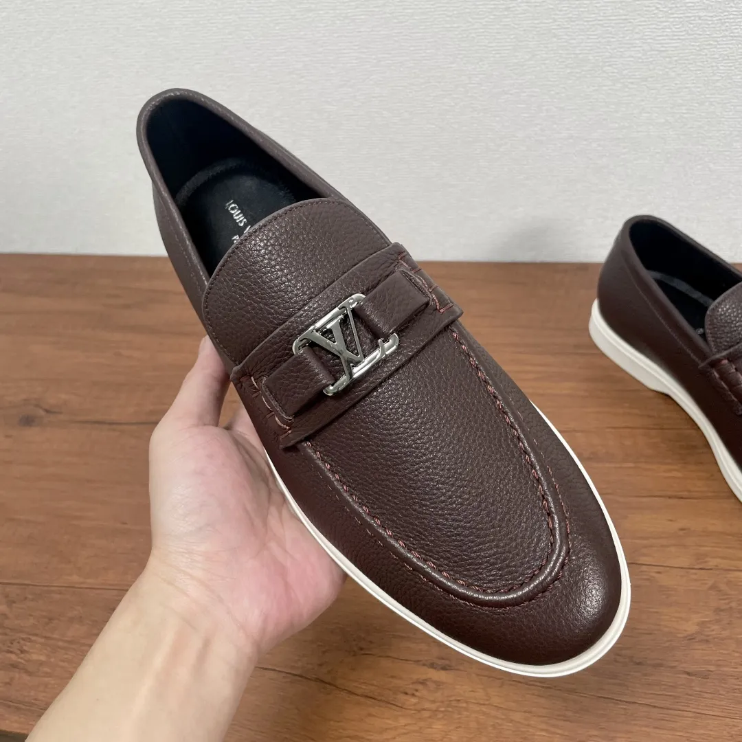 LOUIS VUITTON Мужские лоферы из телячьей кожи