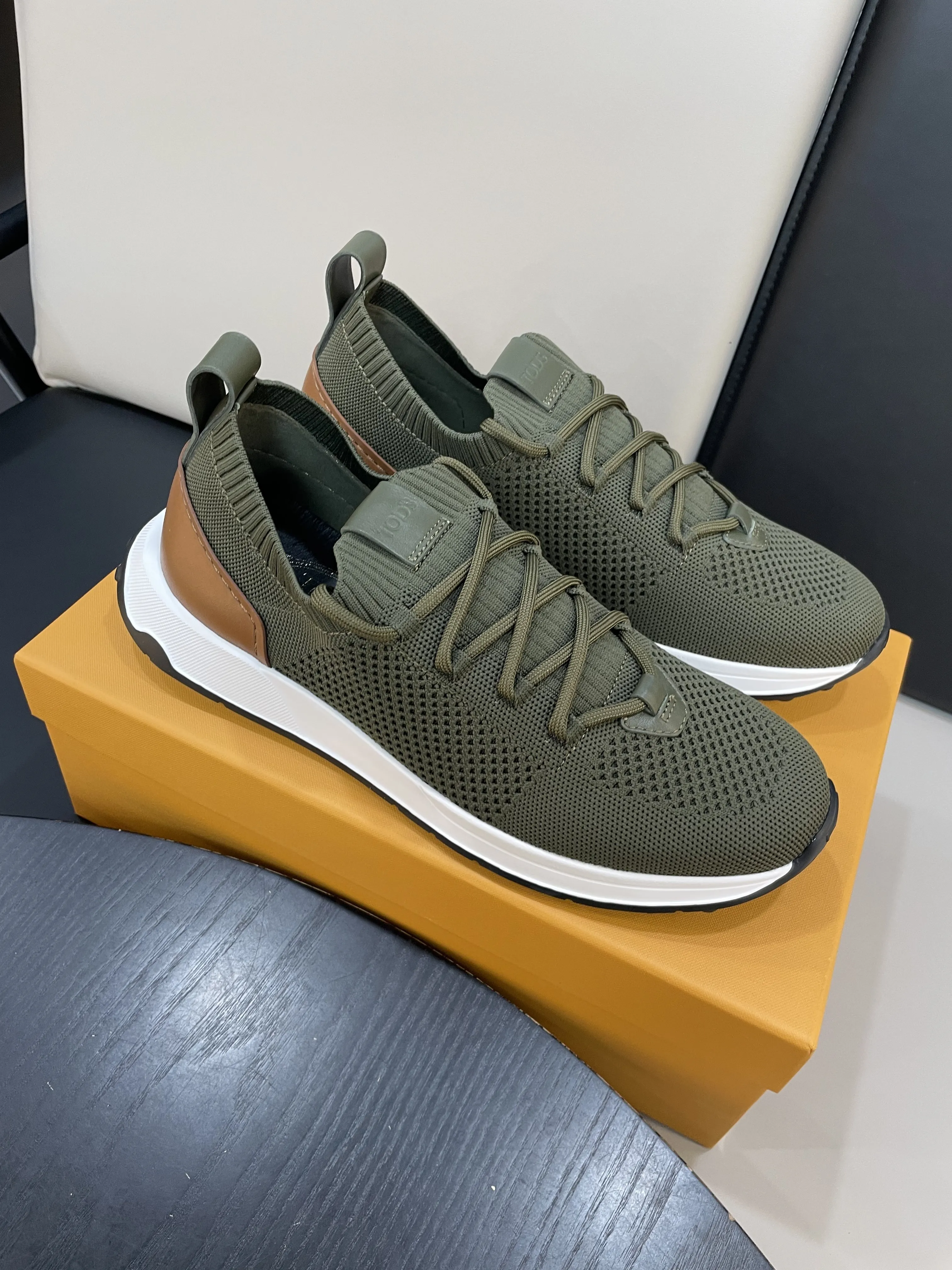 TOD'S Мужские кроссовки зеленые TOD'S Мужские кроссовки зеленые