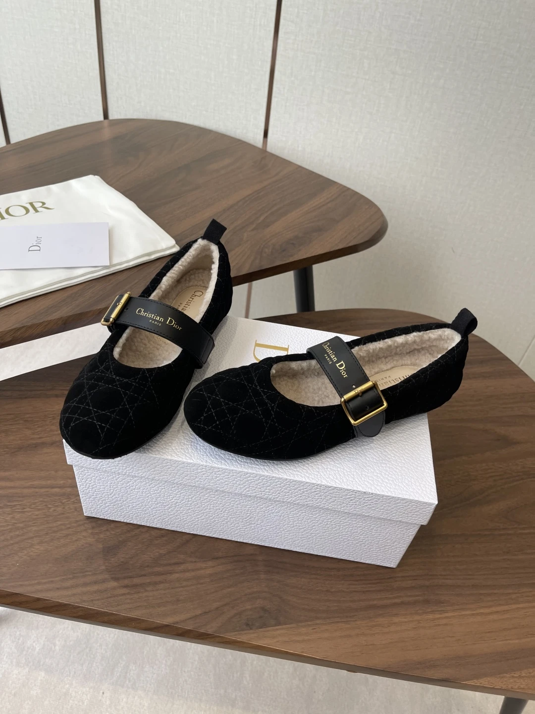 CHRISTIAN DIOR Женские балетки 