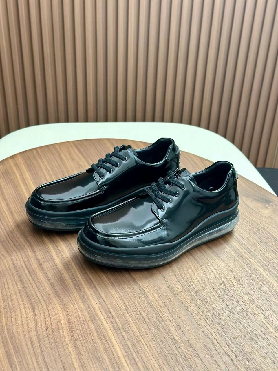 PRADA Мужские кроссовки из коровьей кожи  PRADA Мужские кроссовки из коровьей кожи