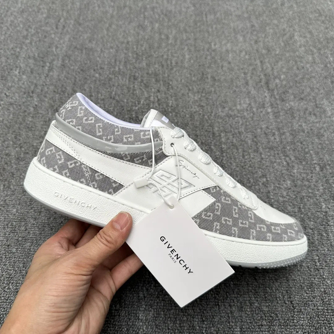 GIVENCHY Мужские кроссовки с фирменными узорами