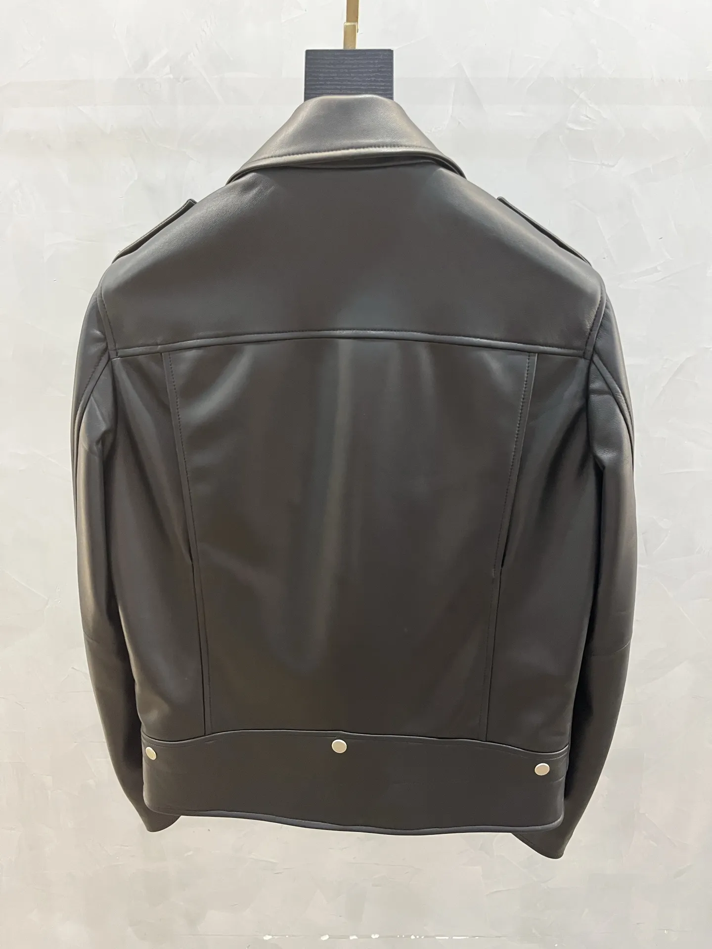 SAINT LAURENT Мужская кожаная куртка SAINT LAURENT Мужская кожаная куртка