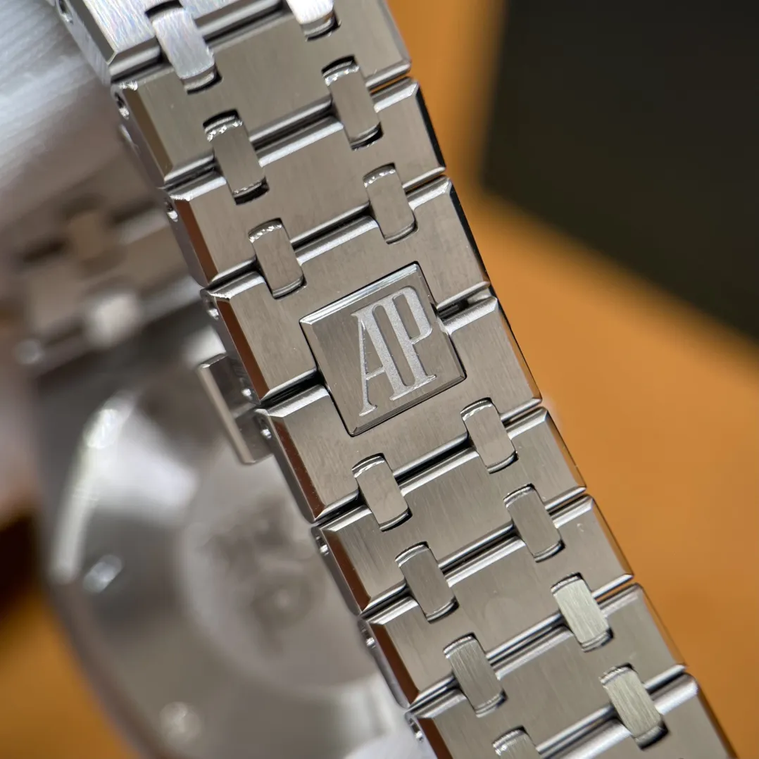 AUDEMARS PIGUET Мужские часы Royal Oak Chronograph 41 из стали AUDEMARS PIGUET Мужские часы Royal Oak Chronograph 41 из стали