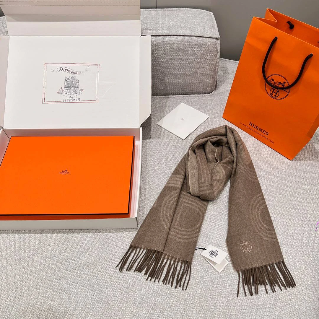 HERMES Мужской шарф из кашемира HERMES Мужской шарф из кашемира