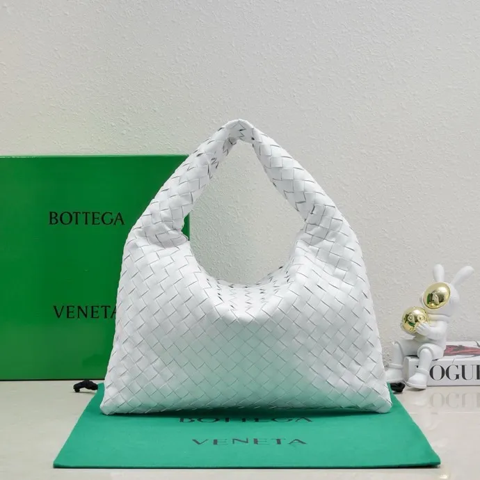BOTTEGA VENETA Сумка Hop Medium BOTTEGA VENETA Сумка Hop Medium