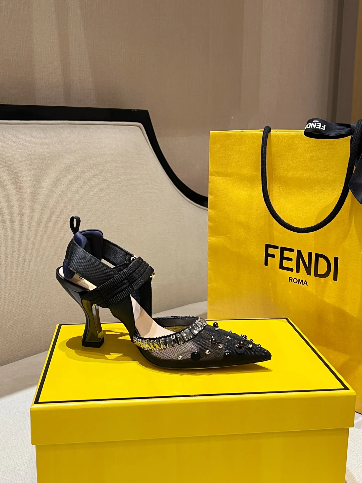 FENDI Туфли женские