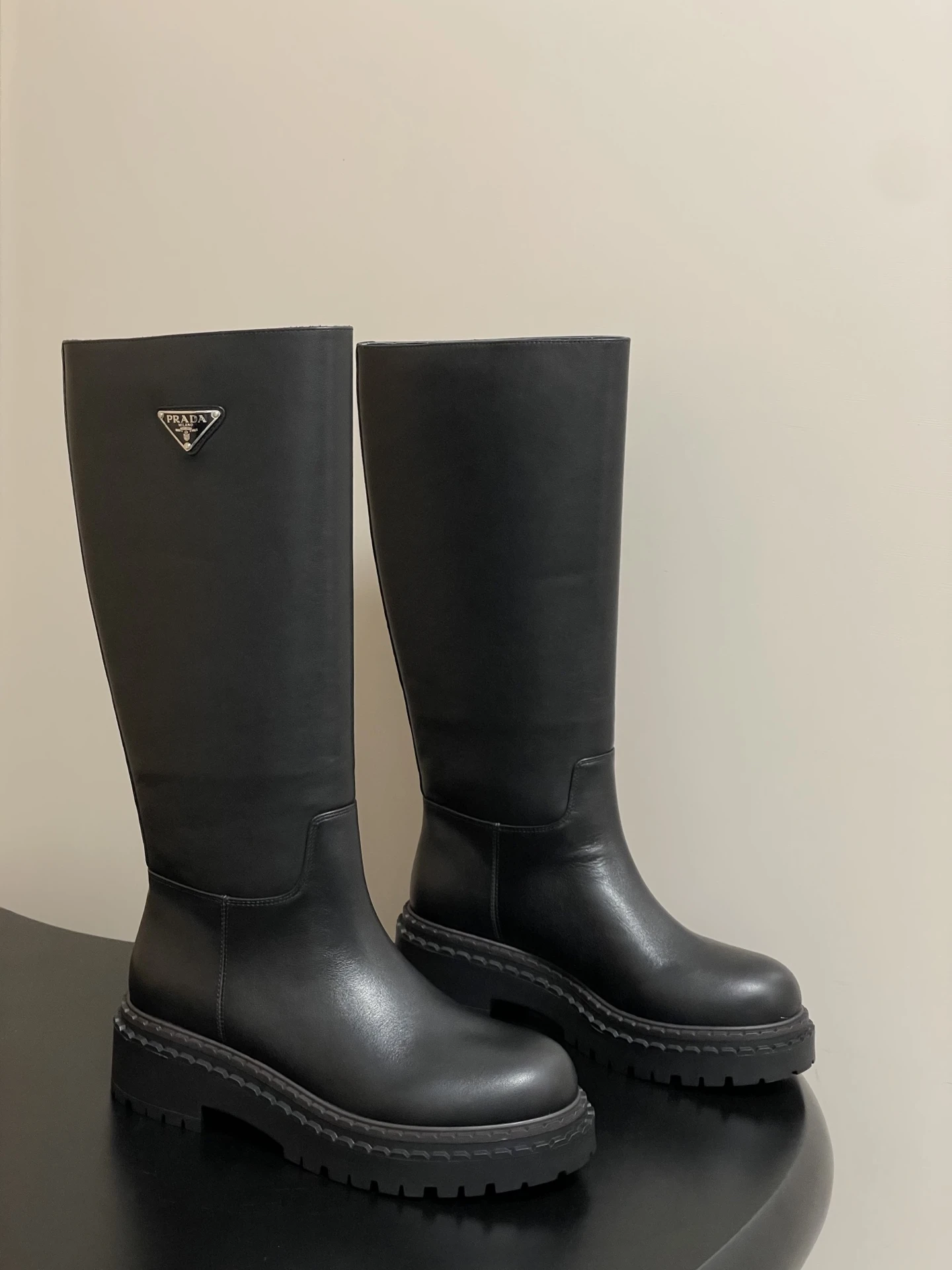 PRADA Женские высокие классические сапоги