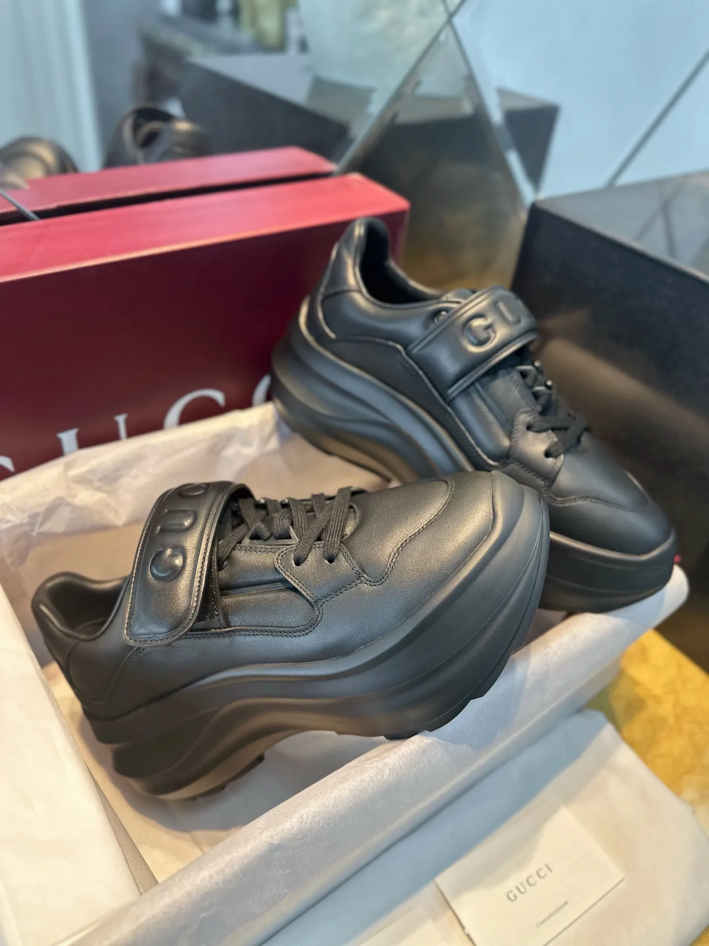 GUCCI Женские кроссовки GUCCI Женские кроссовки