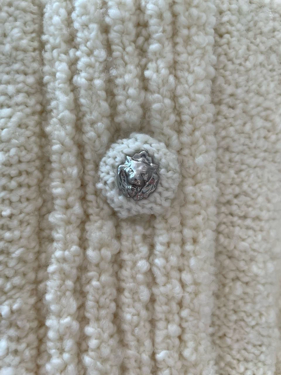 CHANEL Женский кардиган из кашемира CHANEL Женский кардиган из кашемира