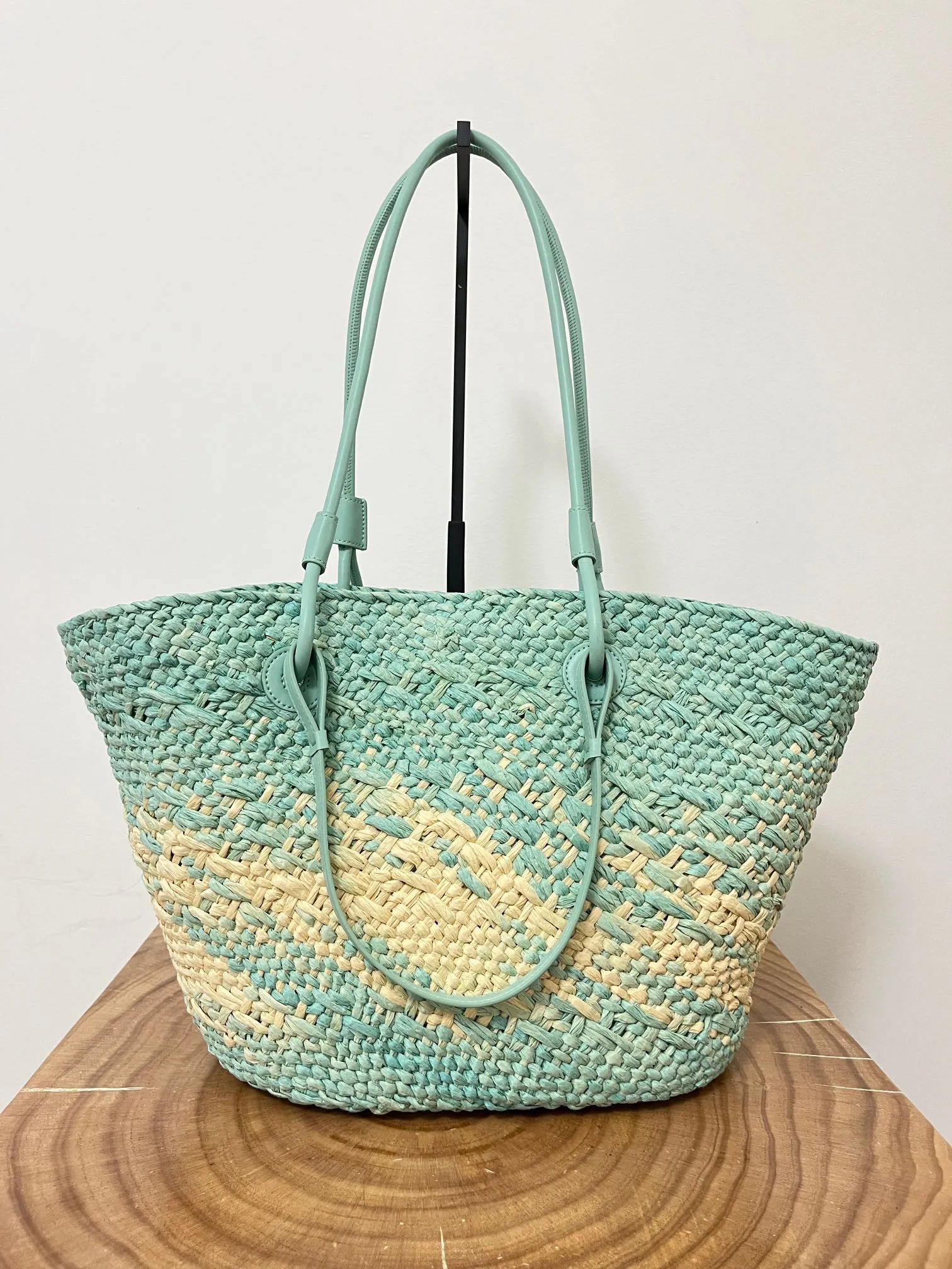 LOEWE Женская пляжная сумка Anagram Basket