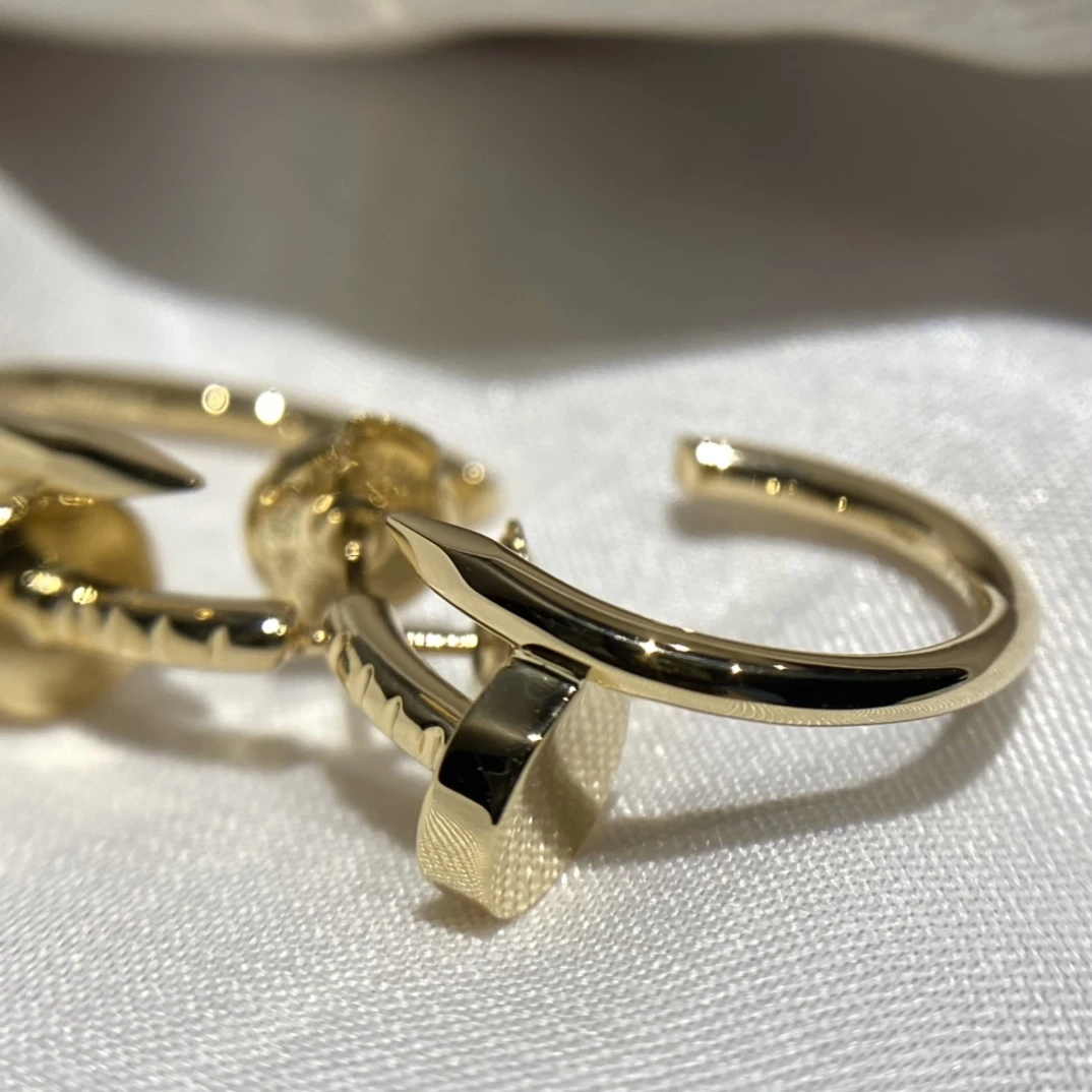 CARTIER Серьги Juste un Clou из желтого золота CARTIER Серьги Juste un Clou из желтого золота