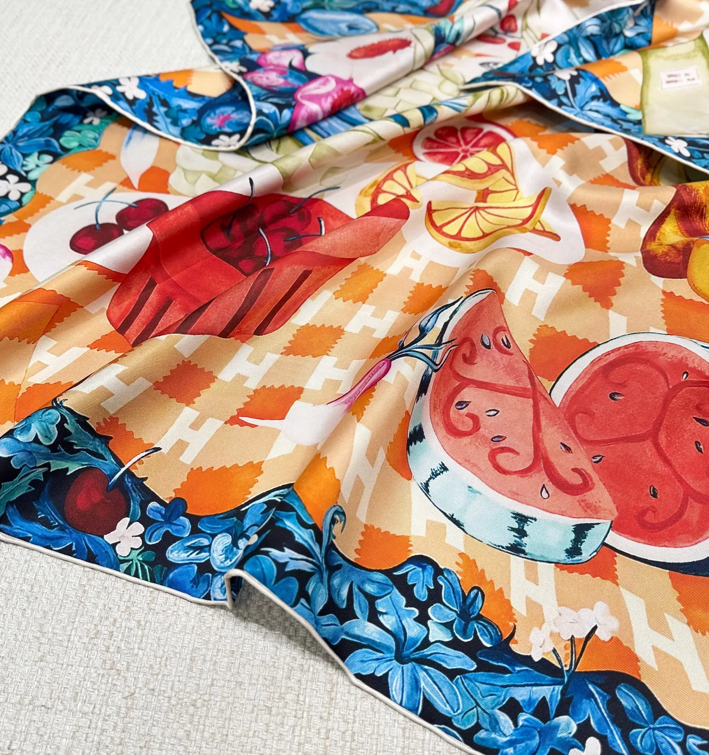 HERMES Платок из шёлка 90x90 см