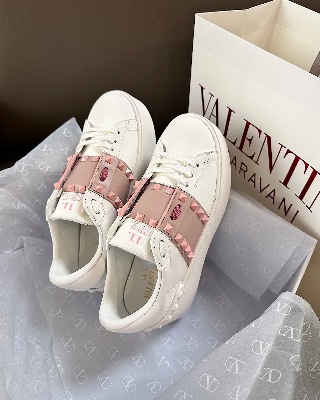 VALENTINO Женские Кроссовки Garavani Rockstud Untitled VALENTINO Женские Кроссовки Garavani Rockstud Untitled