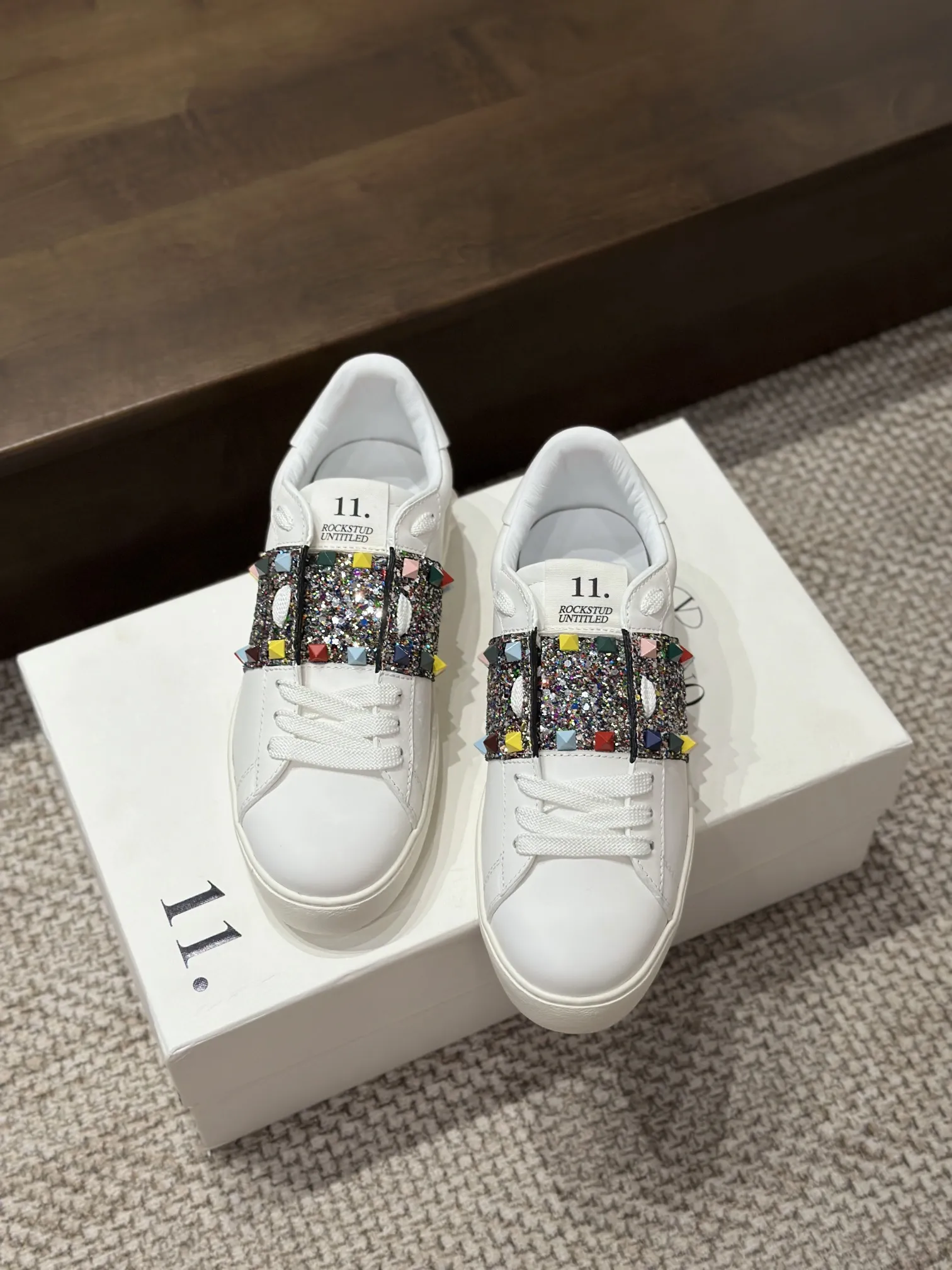 VALENTINO Кроссовки Garavani Open с пайетками VALENTINO Кроссовки Garavani Open с пайетками