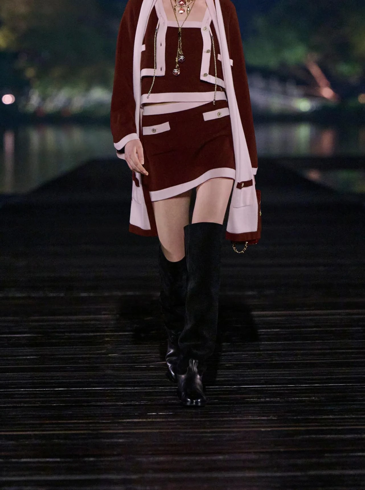 CHANEL Женская юбка  CHANEL Женская юбка
