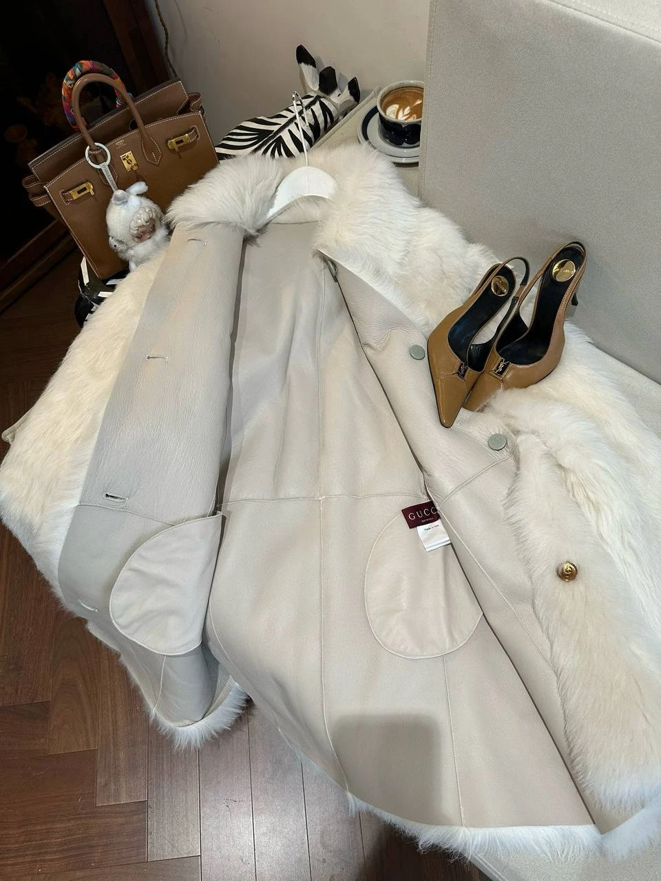 GUCCI Женская шуба из овчины GUCCI Женская шуба из овчины