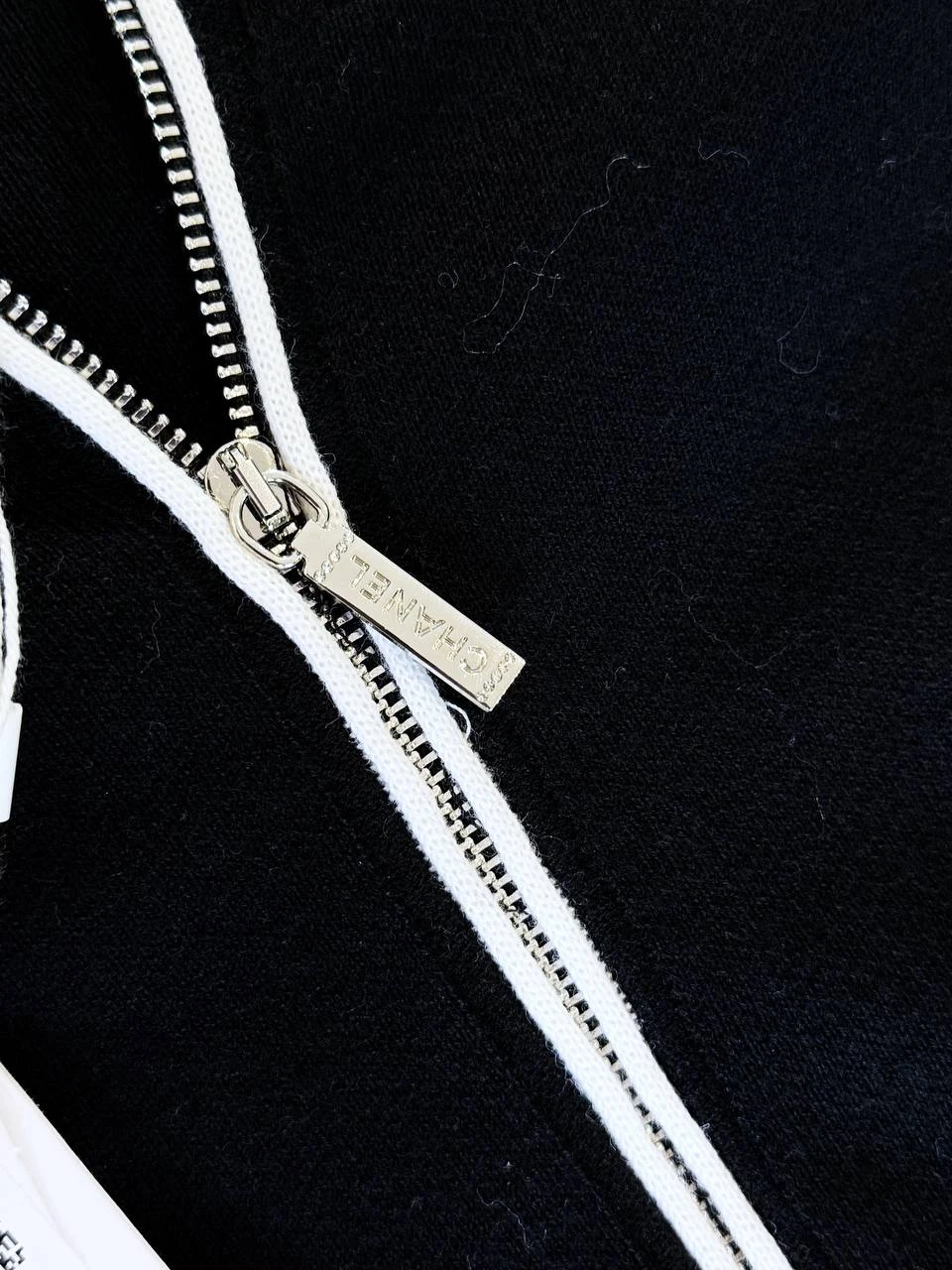 CHANEL Женский лонгслив из шерсти 