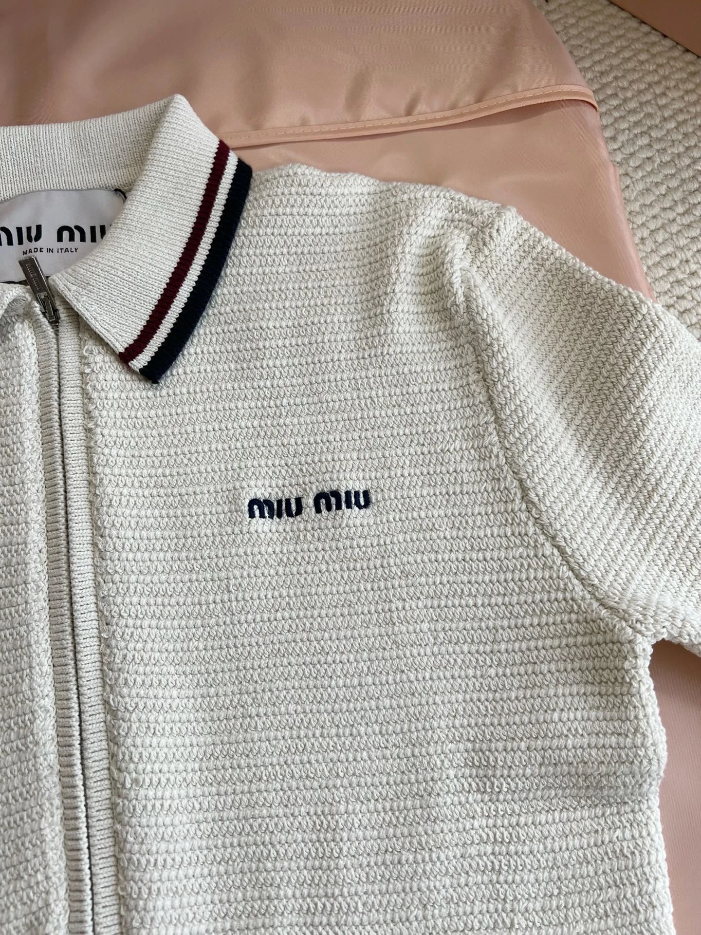 MIU MIU Женский кардиган MIU MIU Женский кардиган
