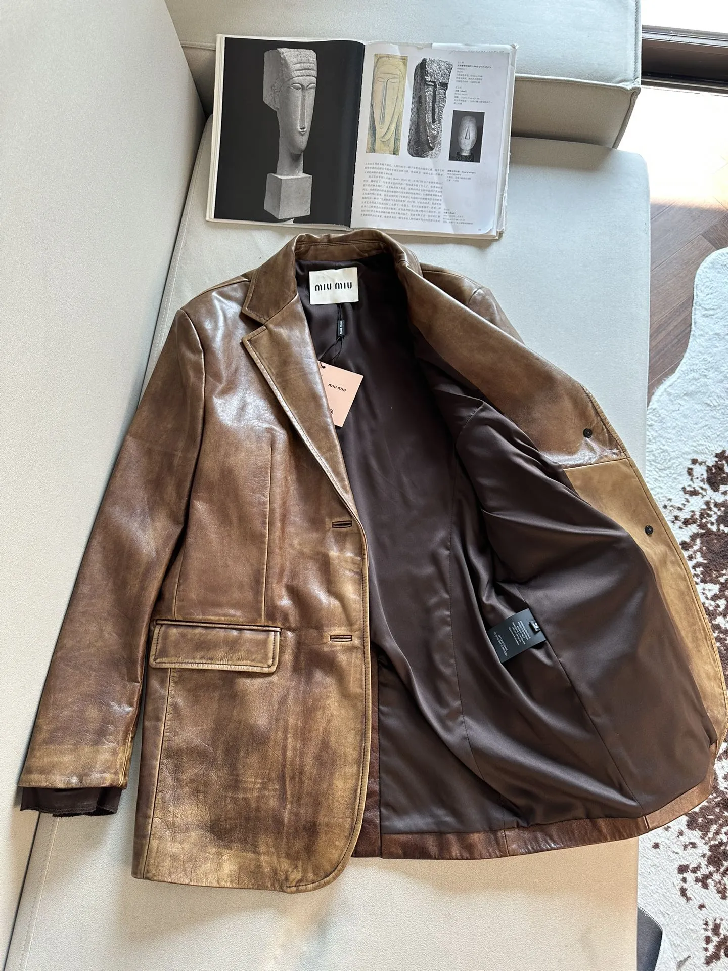 MIU MIU Женский кожаный жакет MIU MIU Женский кожаный жакет