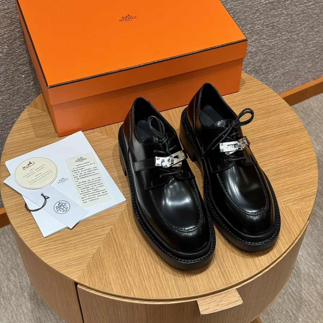 HERMES Женские лоферы First из телячьей кожи 