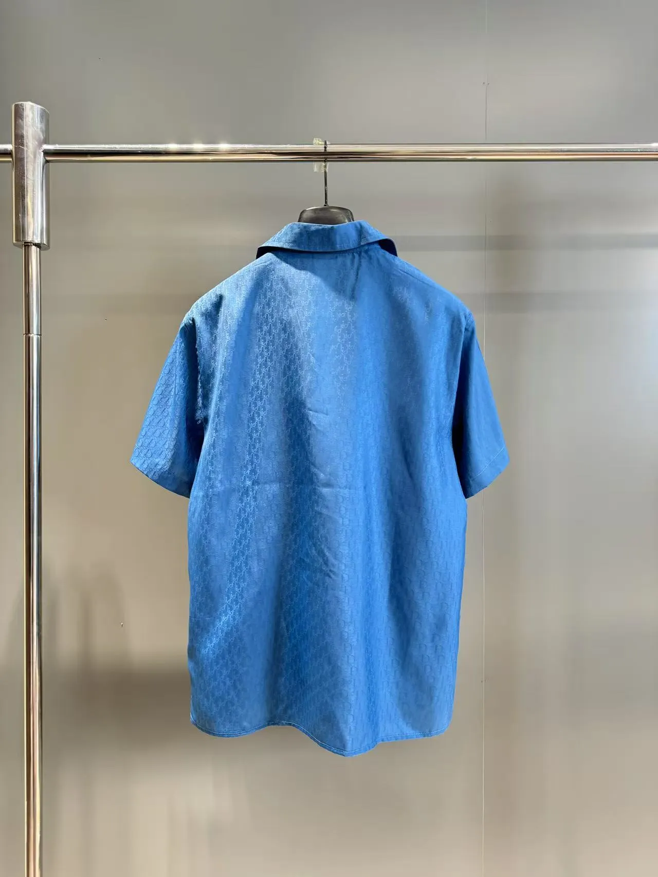 CHRISTIAN DIOR Мужская рубашка CHRISTIAN DIOR Мужская рубашка