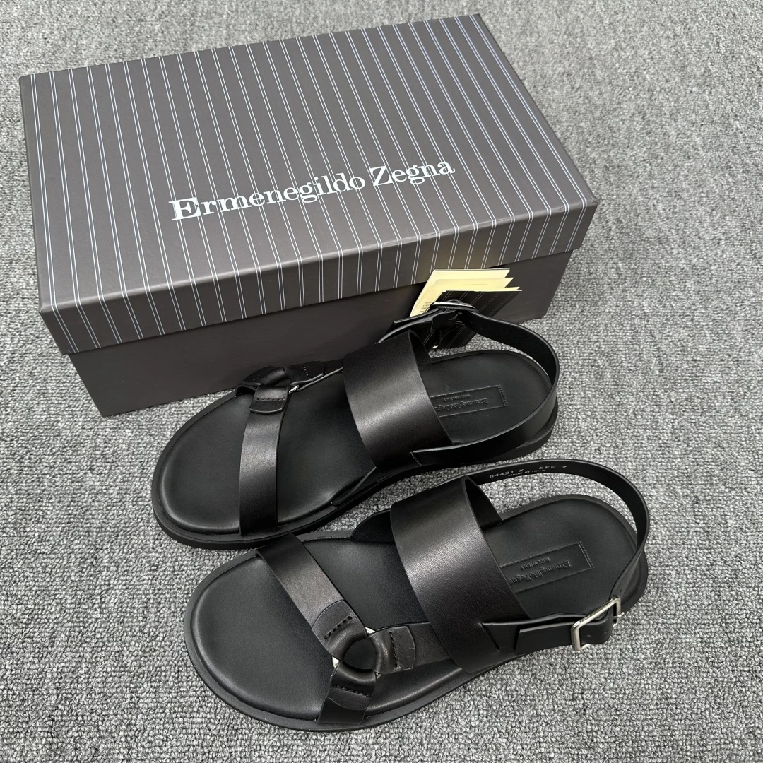 ERMENEGILDO ZEGNA Мужские сандалии