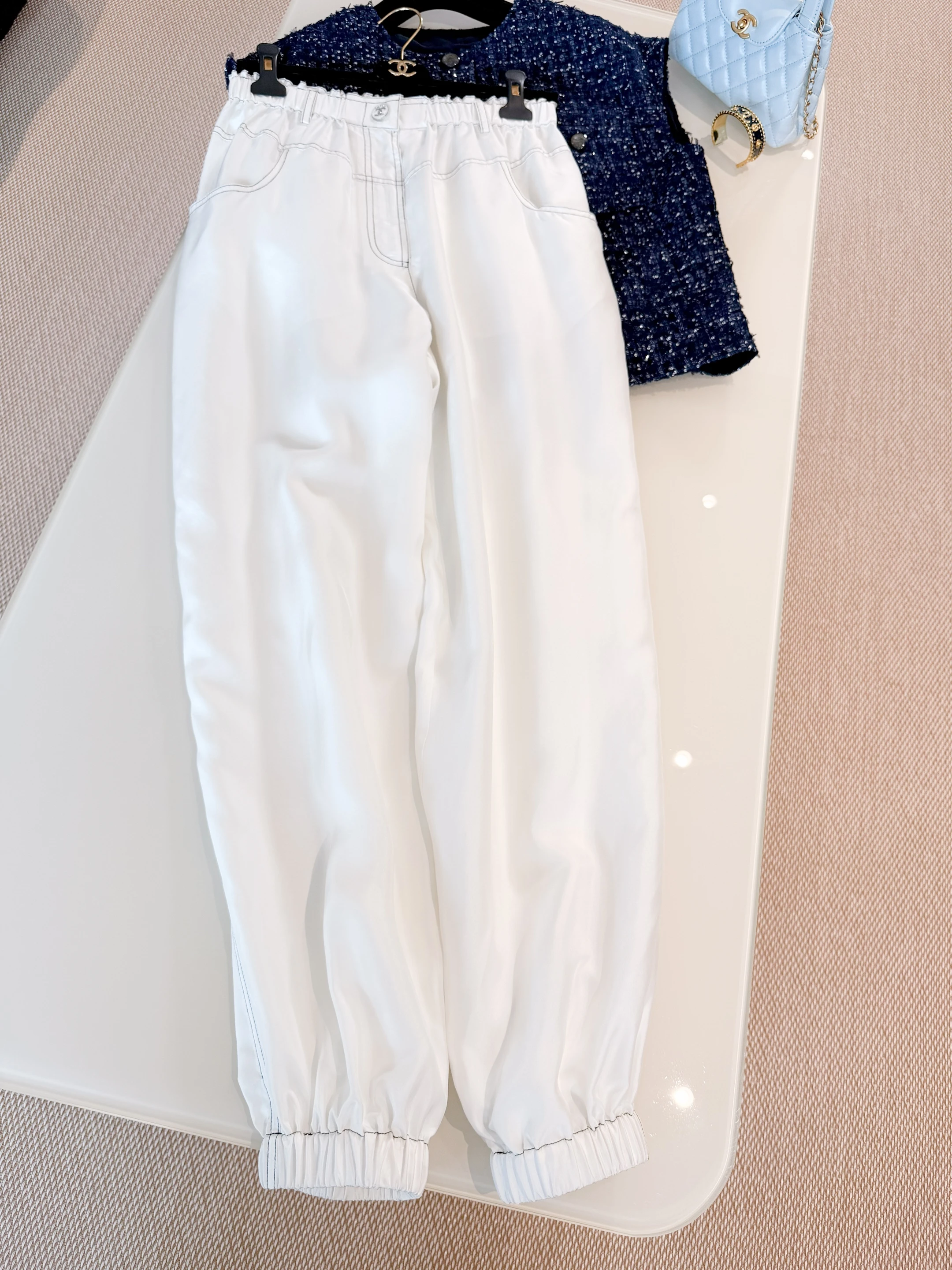 CHANEL Женские брюки CHANEL Женские брюки