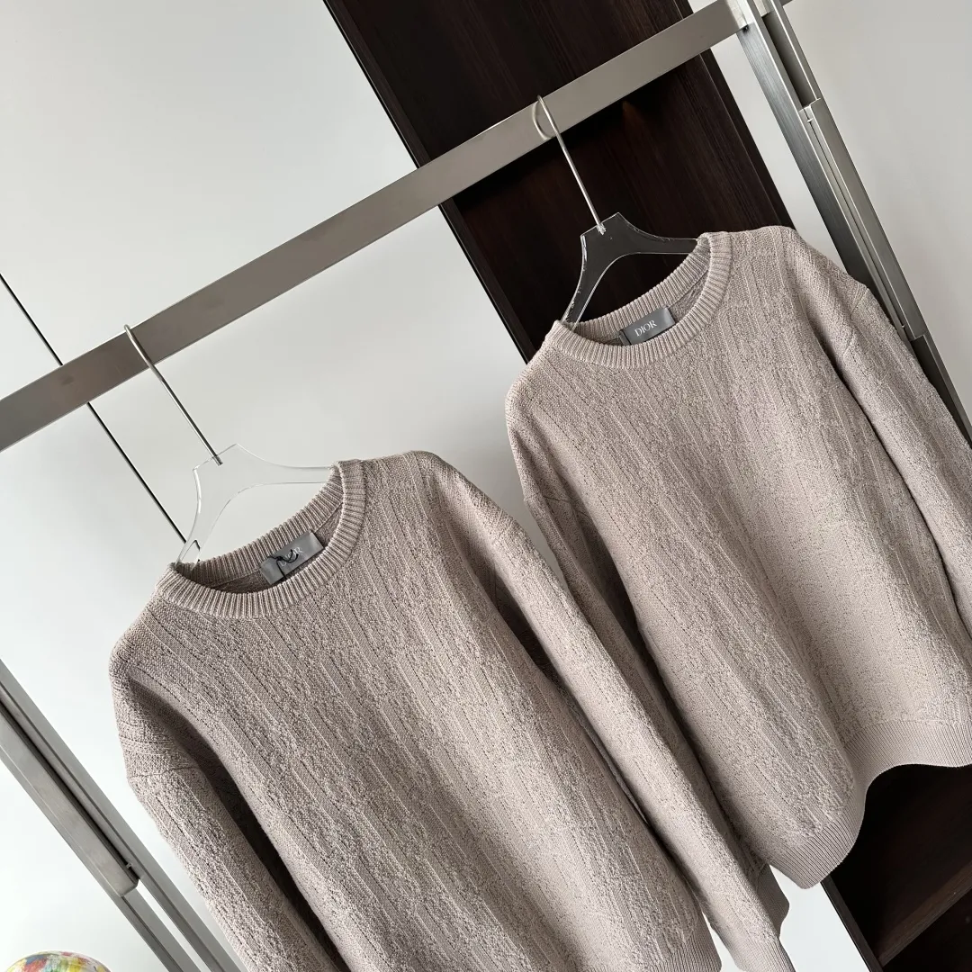 CHRISTIAN DIOR Мужской свитер CHRISTIAN DIOR Мужской свитер