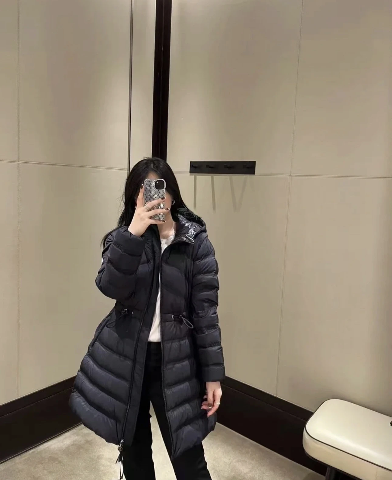 MONCLER Женский многофункциональный пуховик Alastore MONCLER Женский многофункциональный пуховик Alastore