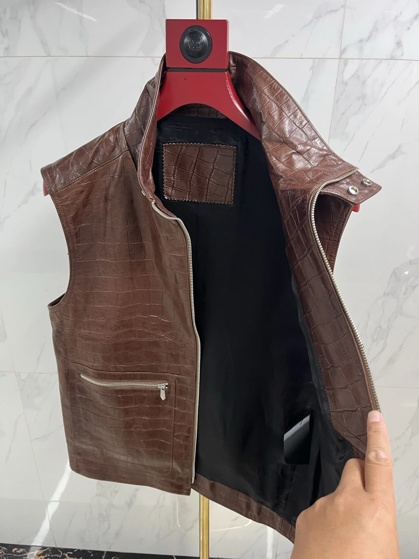 HERMES Мужской кожаный жилет  HERMES Мужской кожаный жилет