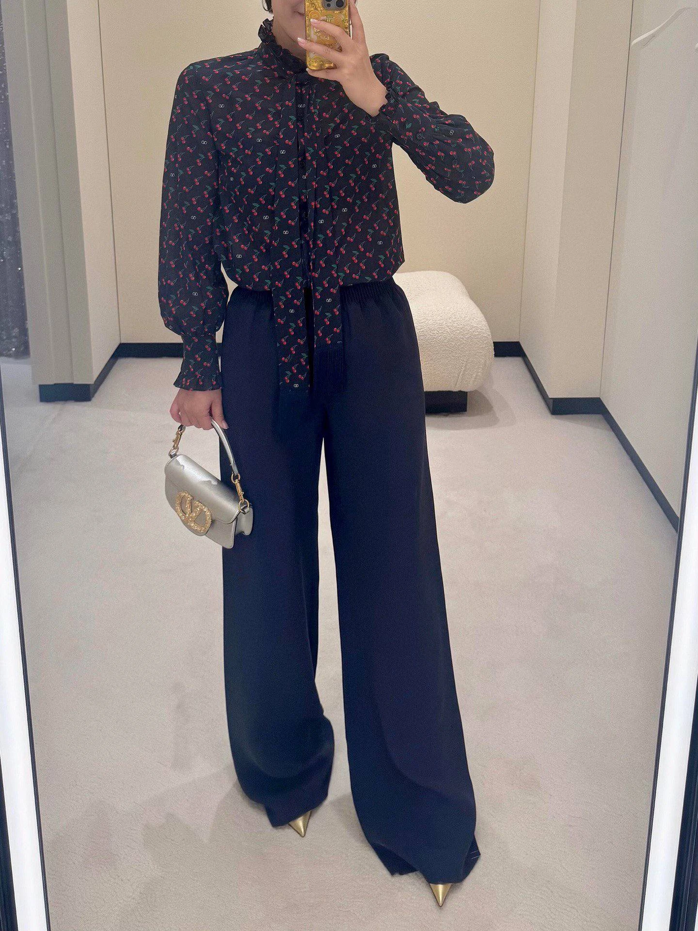 VALENTINO Женская блузка из хлопка VALENTINO Женская блузка из хлопка