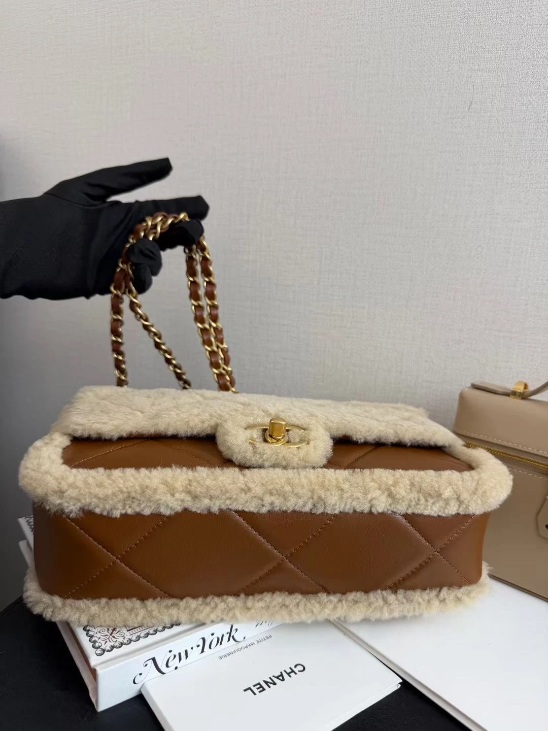 CHANEL Женская сумка 24k CHANEL Женская сумка 24k