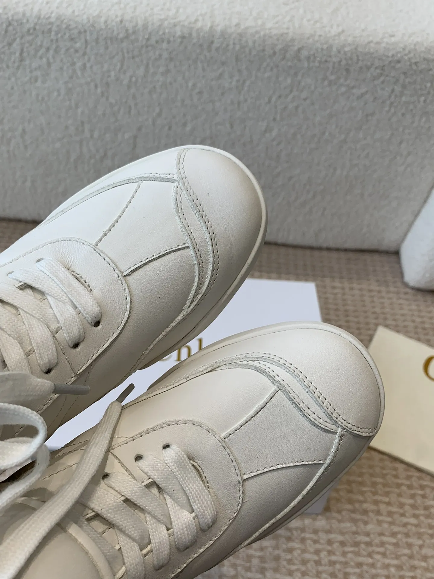 CHLOE Женские кожаные кроссовки