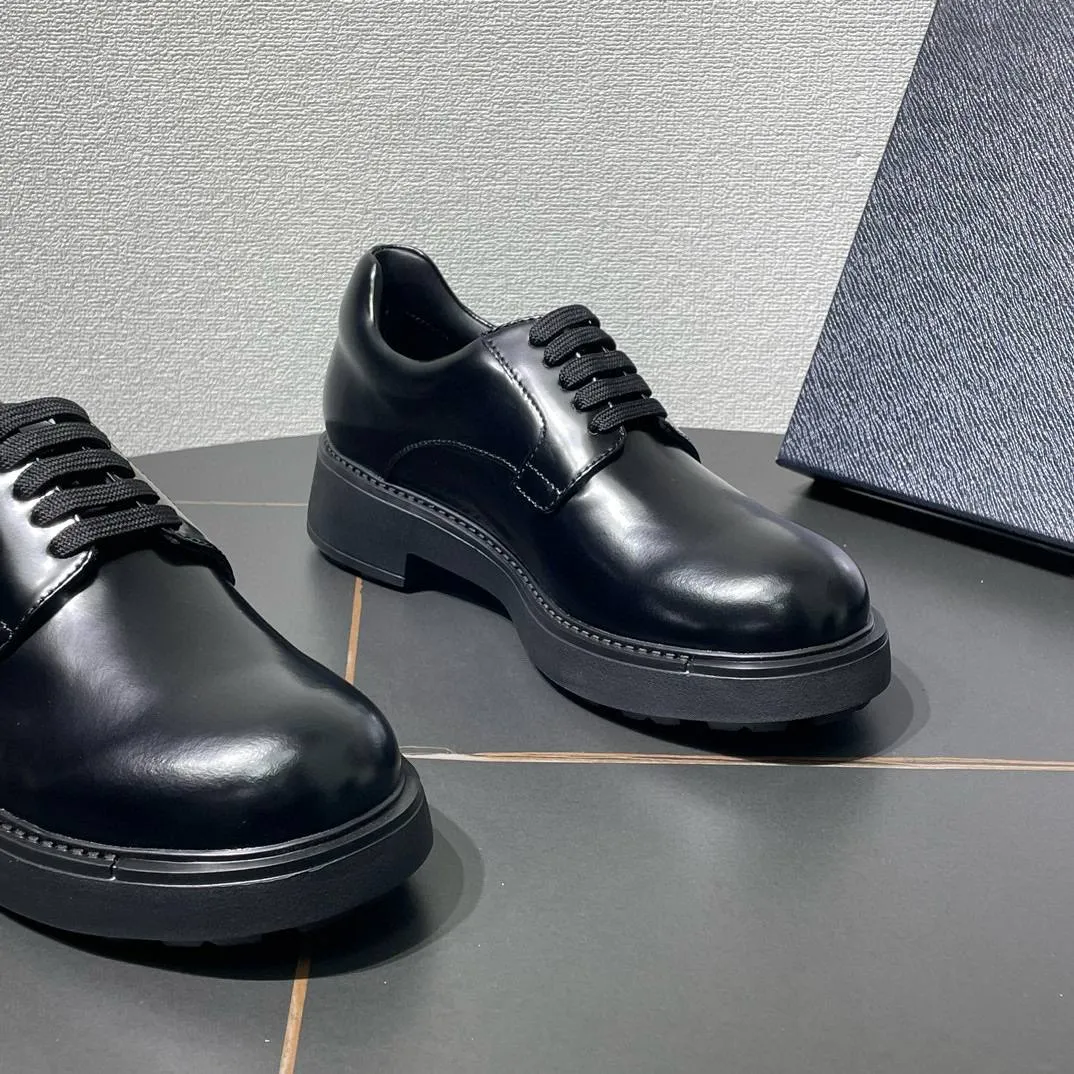 PRADA Мужские туфли-дерби из импортной коровьей кожи