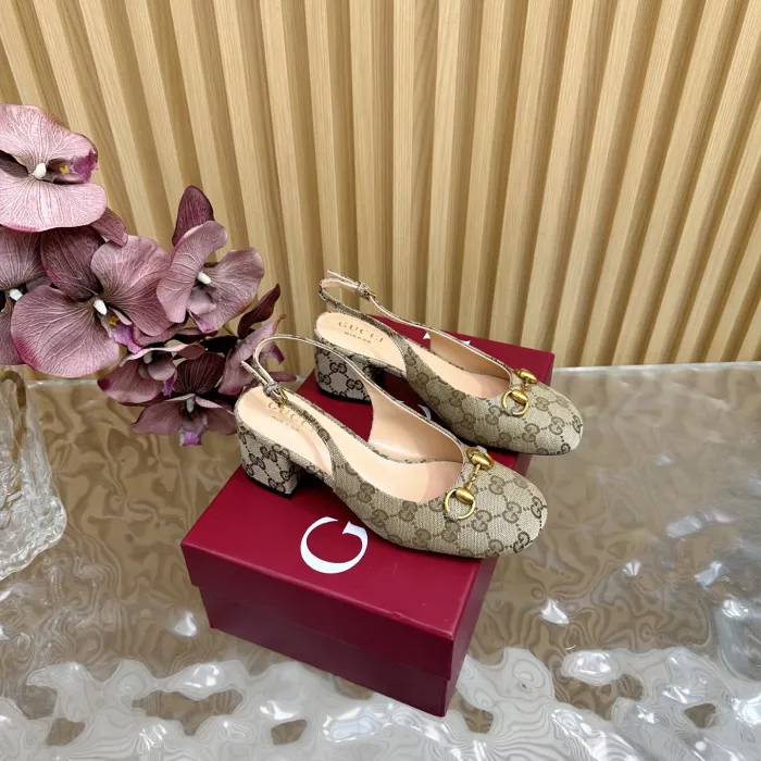 GUCCI Женские туфли с перемычкой 