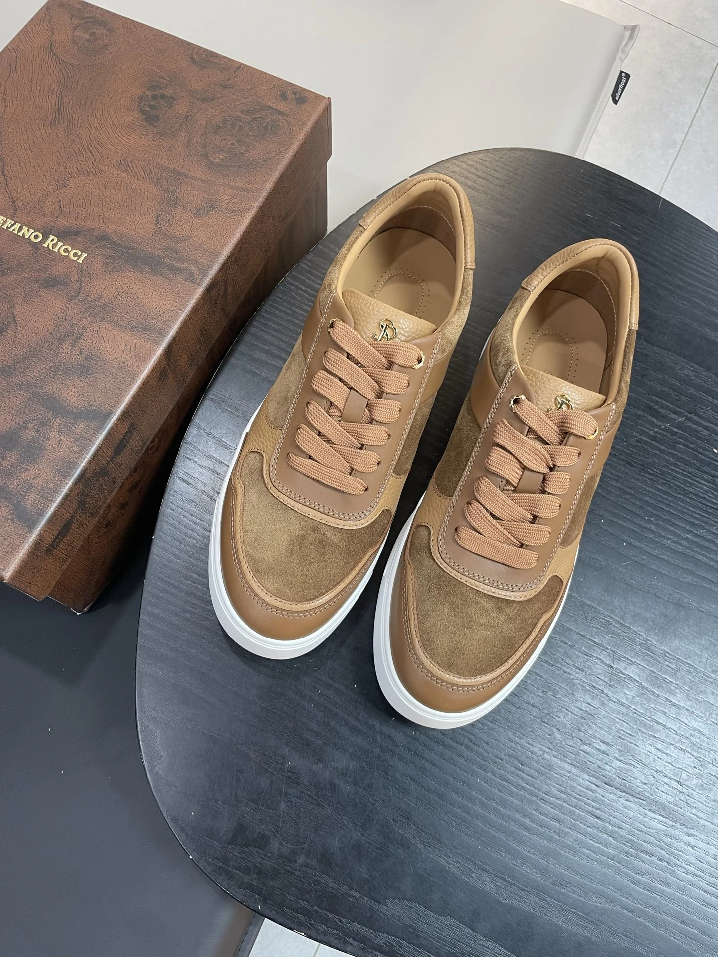 STEFANO RICCI Мужские кроссовки из гладкой кожи и замши черные с белой подошвой