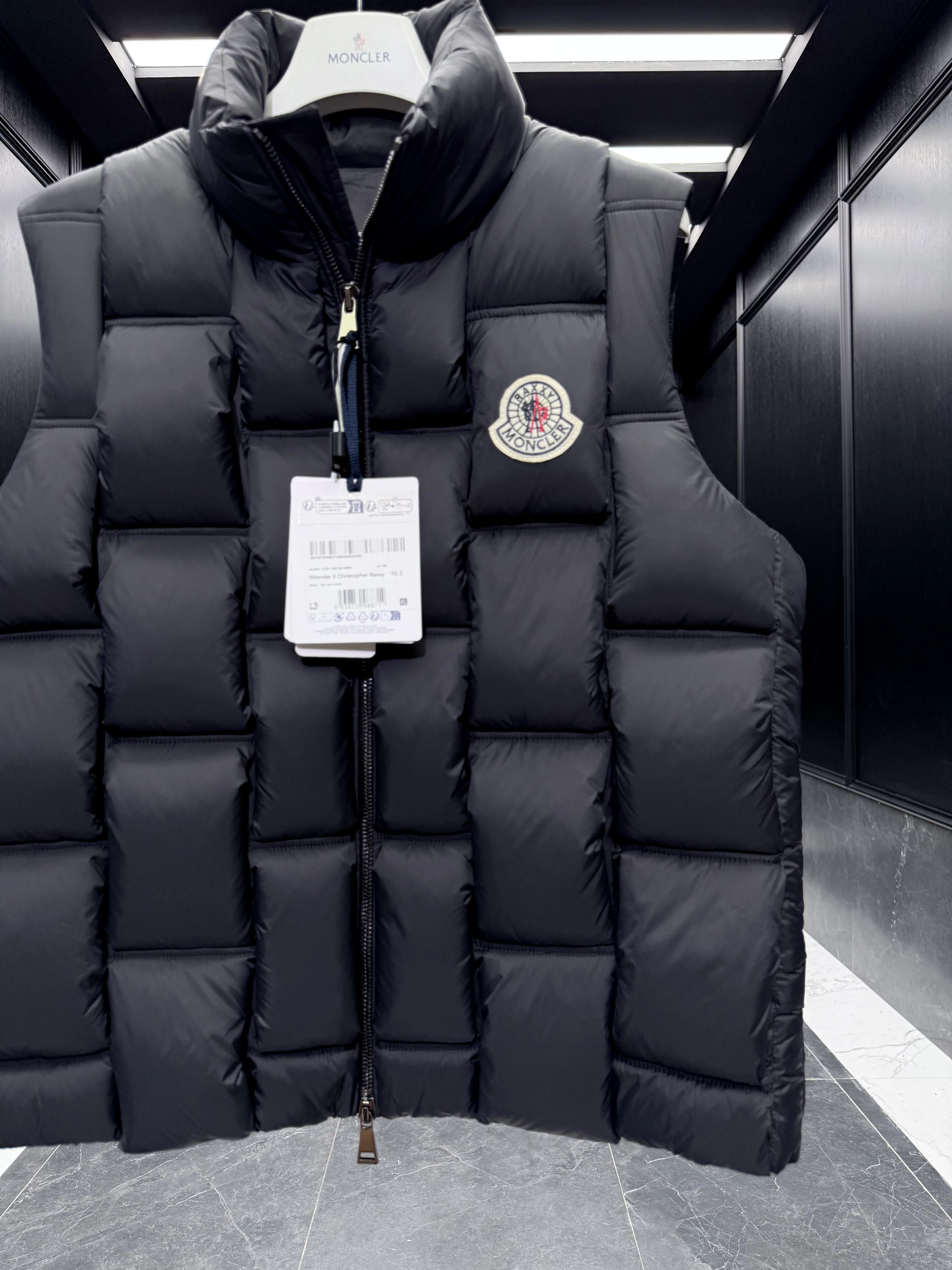 MONCLER Мужской жилет Lipsi 