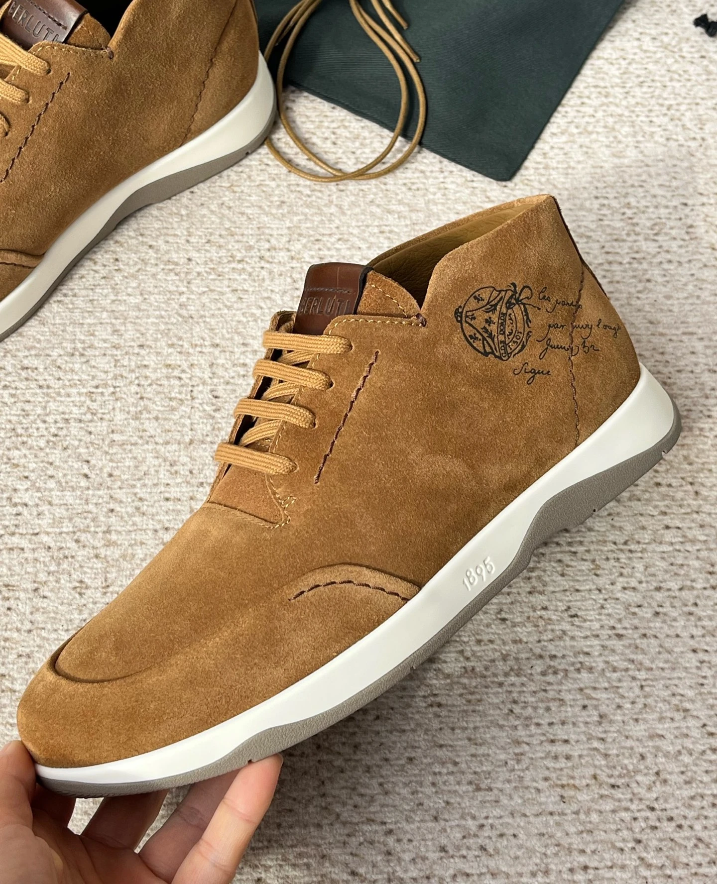 BERLUTI Мужские кроссовки из телячьей кожи 