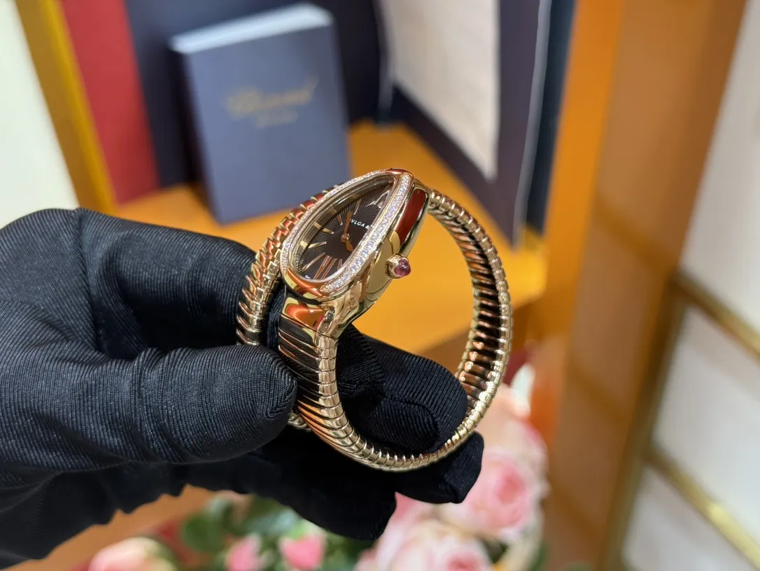 BVLGARI Женские часы Serpenti Tubogas 35 мм BVLGARI Женские часы Serpenti Tubogas 35 мм