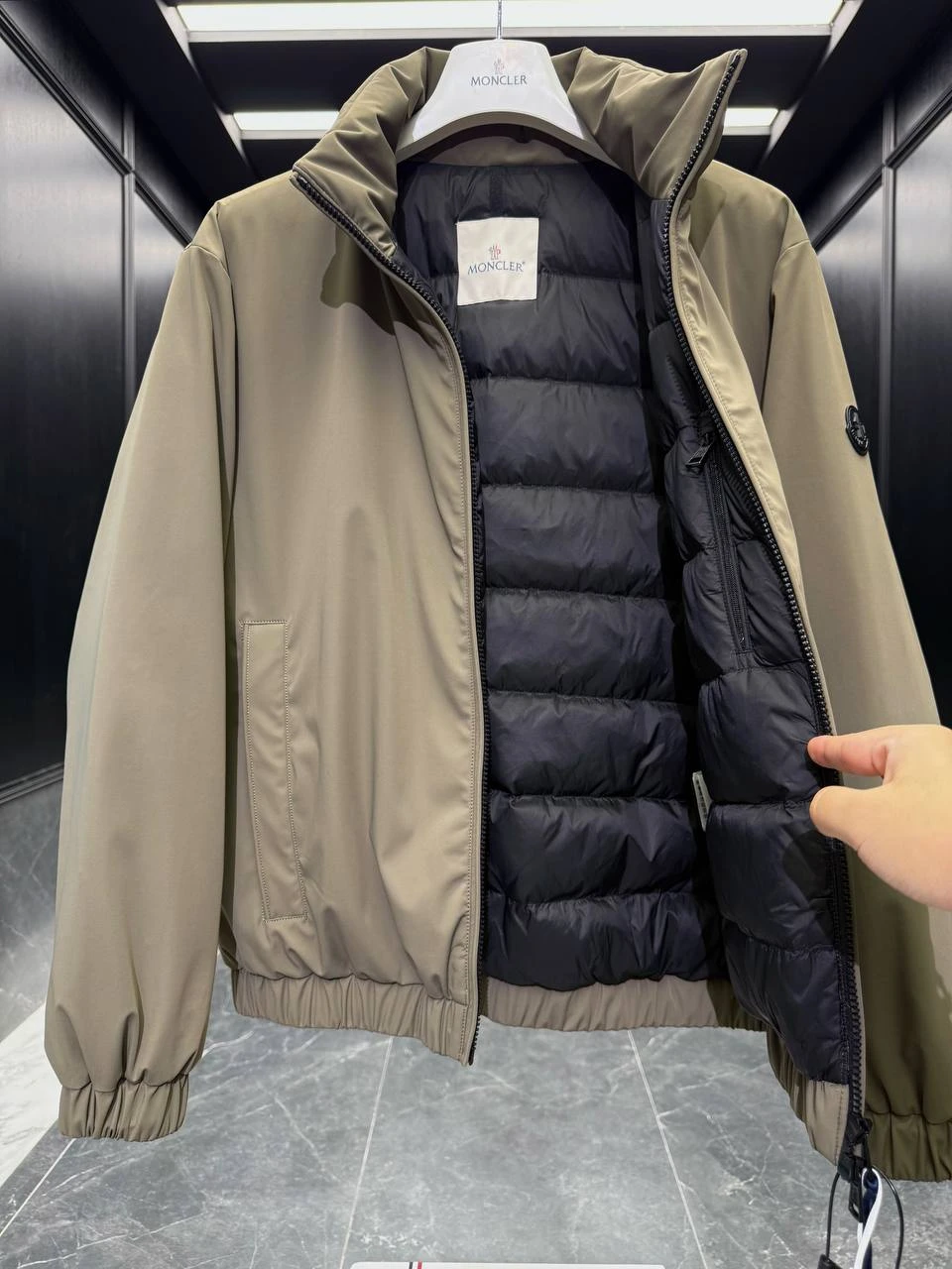 MONCLER Мужской пуховик Luserna MONCLER Мужской пуховик Luserna