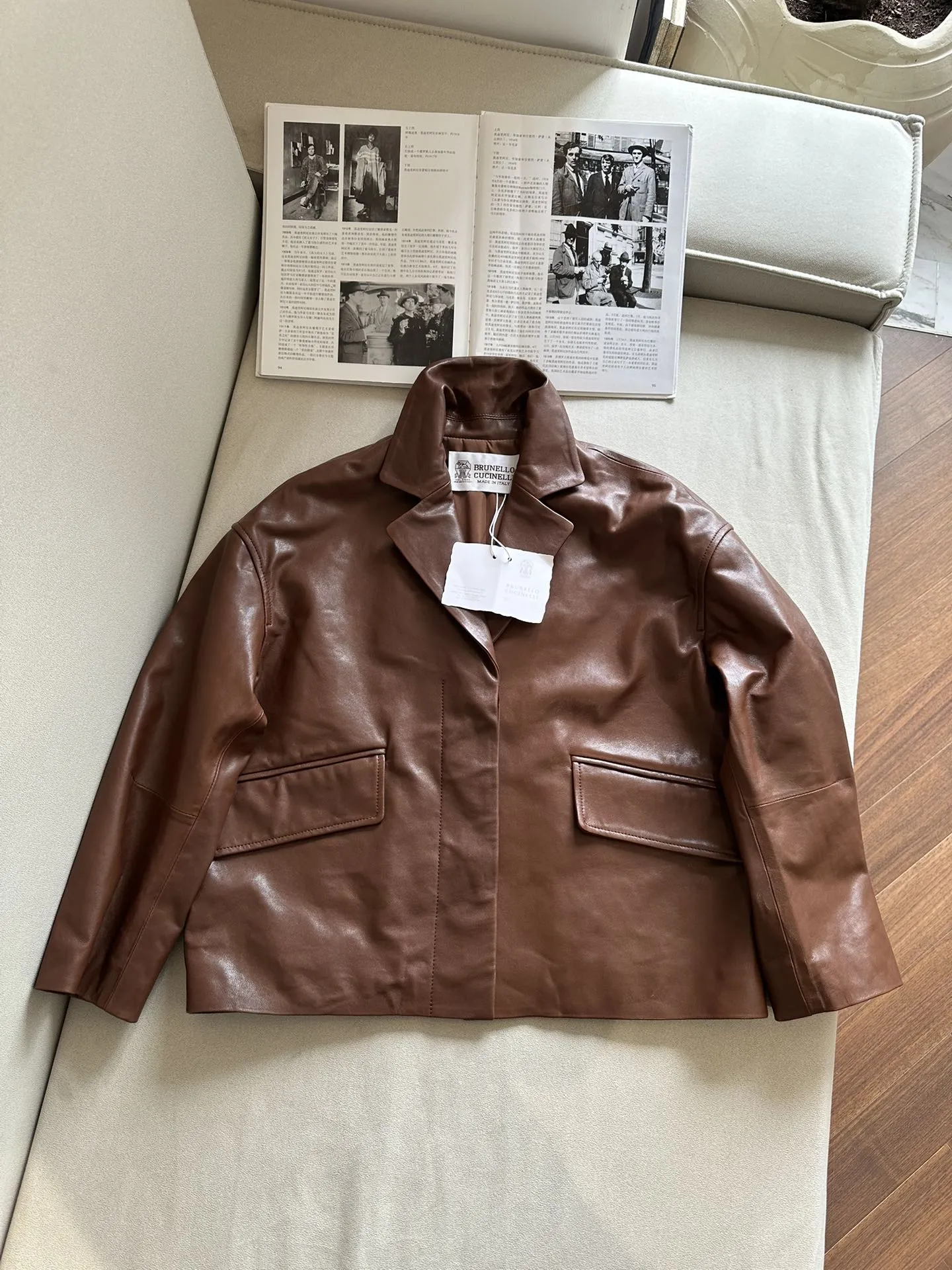 BRUNELLO CUCINELLI Женская кожаная куртка BRUNELLO CUCINELLI Женская кожаная куртка